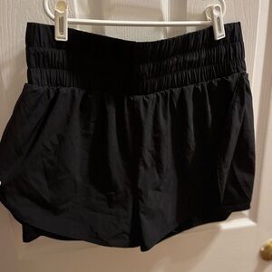 Vitality Vista Short - Black